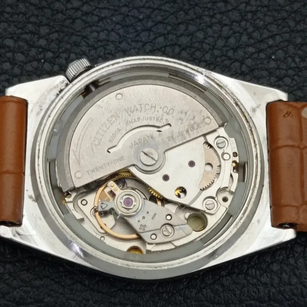 Vintage 1985 Citizen Automatic Mens Silver Watch W/daydate & Gold accents